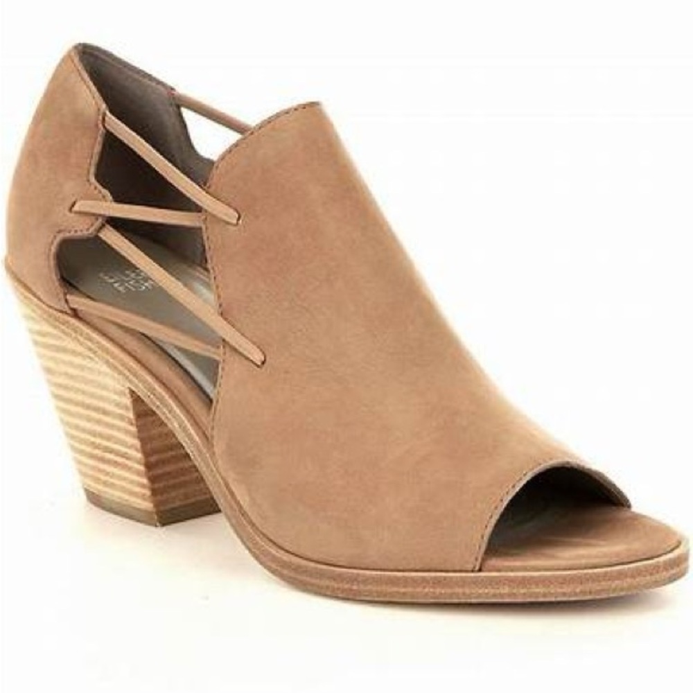 Eileen Fisher -Open toe leather shooties